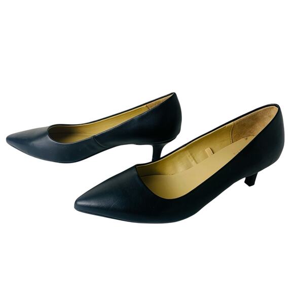 NEW Naturalizer Size 7.5W Women's Pointed Toe Kitten HeelPumps Black Career - Picture 1 of 14